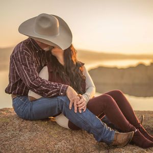 Meet your Posher, Kara